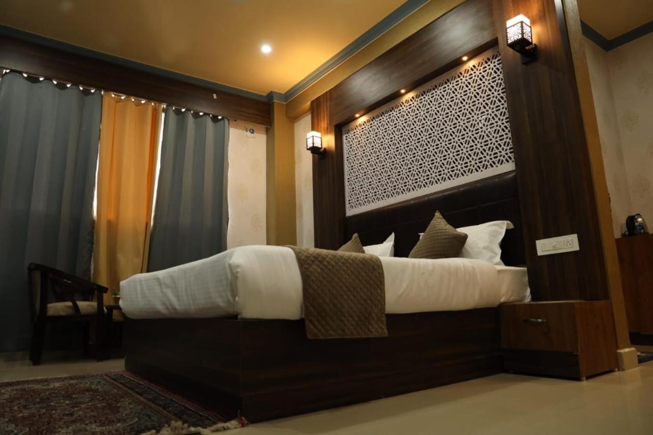 The Jamawar Hotel Srinagar  Luaran gambar