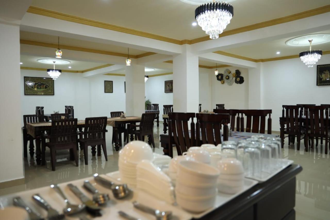 The Jamawar Hotel Srinagar  Luaran gambar